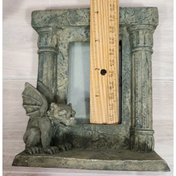 Vintage 1995 VANDOR GARGOYLE 5.5 X 4.5"INCH PICTURE FRAME - Picture 10 of 12